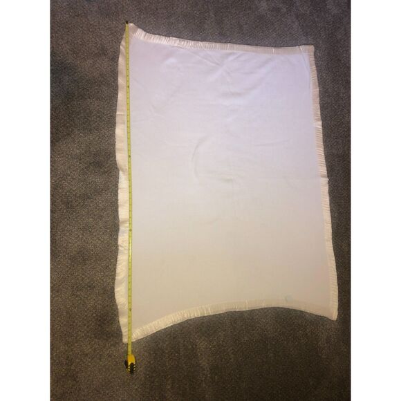 Vintage Baby Gordon All Season Thermal Blanket Cream with Satin Trim - Picture 4 of 13